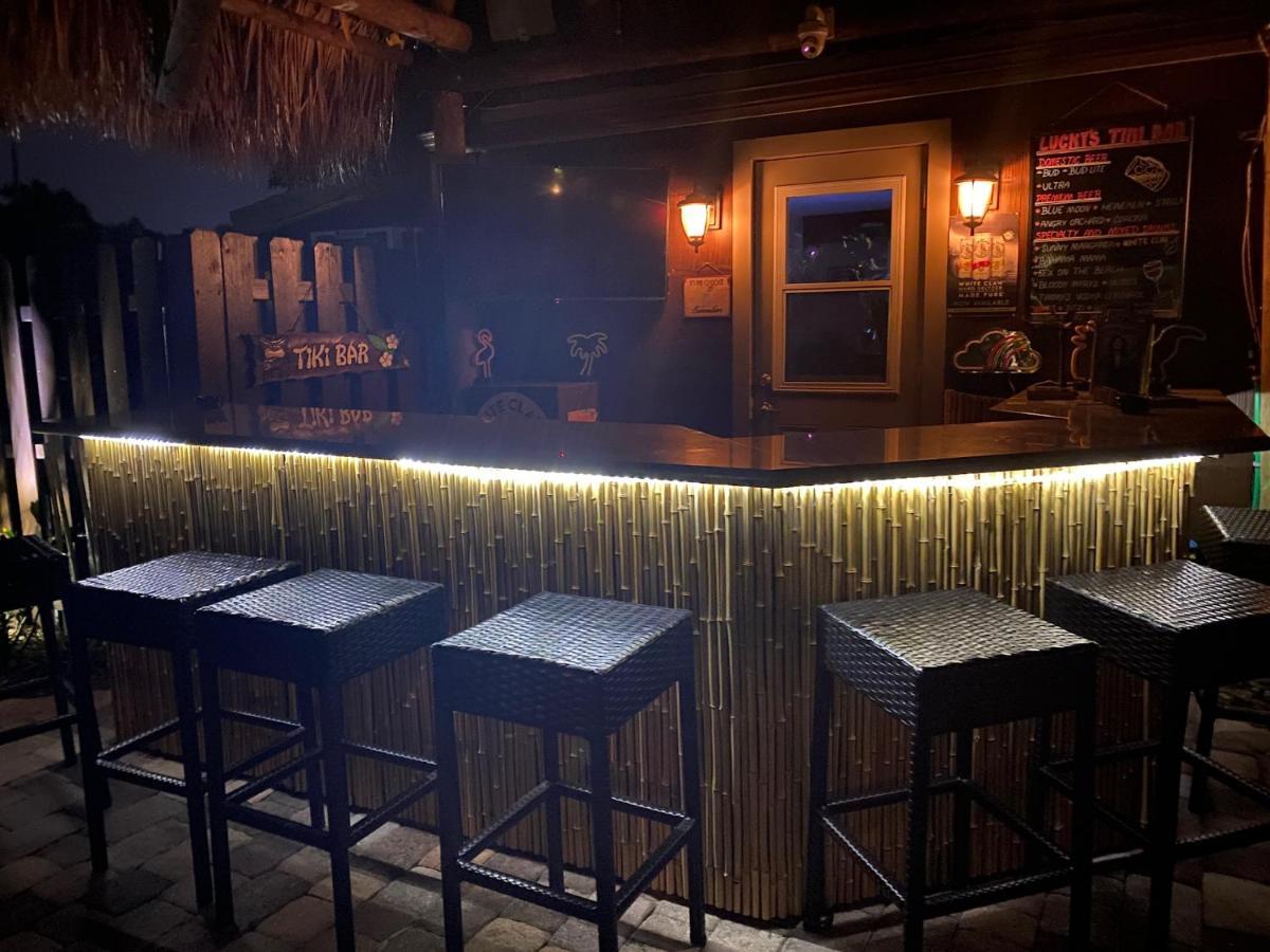 The & - Gay Catering To Gay Men 4* Oakland Park